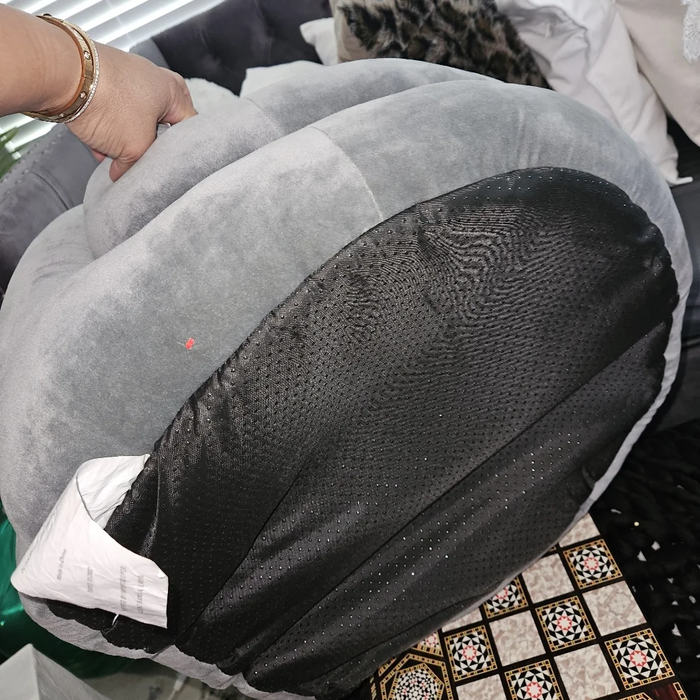LARGE PET BED IGLOO VELVET TYPE SUPER SOFT